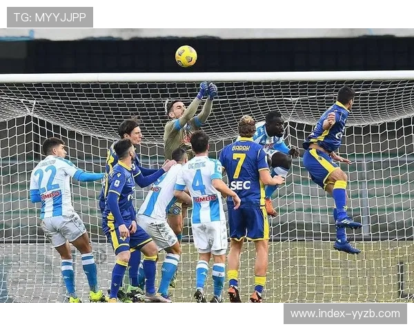 维罗纳0-4惨败卡利亚里，八轮不胜深陷降级区泥潭